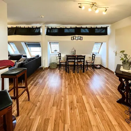 Ueber Den Daechern Der Loebervorstadt Apartament